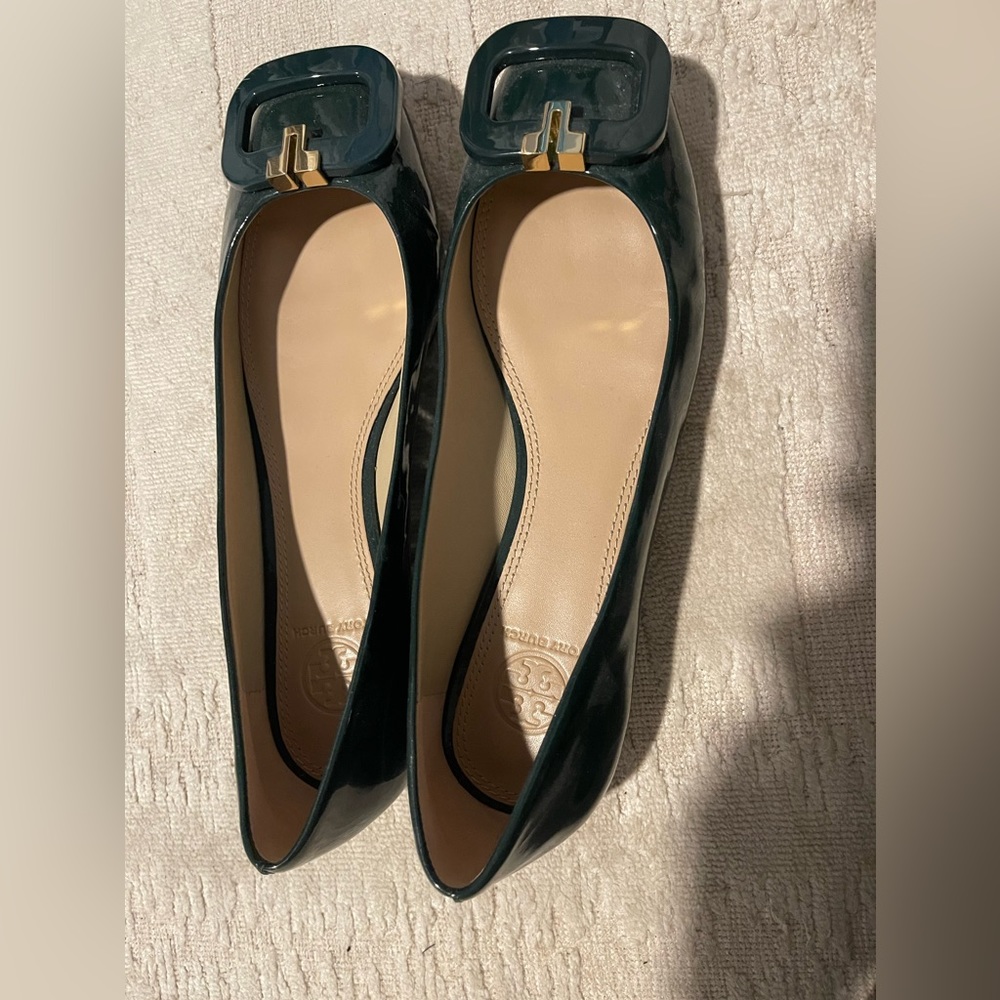 Tory Burch flat green shoes